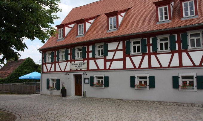 Markt Nordheim Hotel | Discover Wirtshaus am Markt: Family-Friendly Getaway
