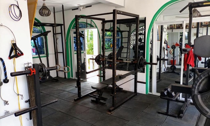 Mtwapa Apartment | Affordable Retreat at Wise Hotel with Pool & Family Fun