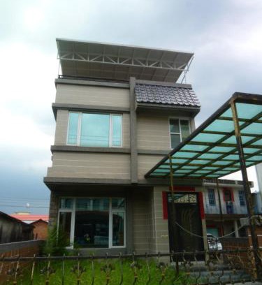Ligang House | Enjoy a Happy Homestay: Family-Friendly with Kitchen Access