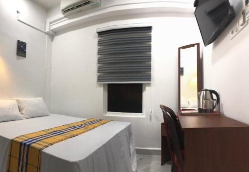 Bambalapitiya Hotel | Cozy Wish Residence SeaSide with Breakfast Near Durdans Hospital