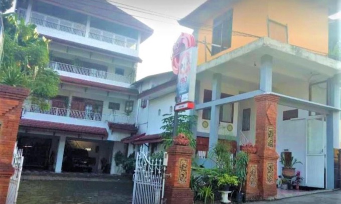 Pacet House | Budget-Friendly Stay at Wisma & Kantin Amanda with Breakfast