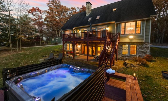 Swanton House | Experience Wisp'd Away: Family-Friendly Retreat Awaits