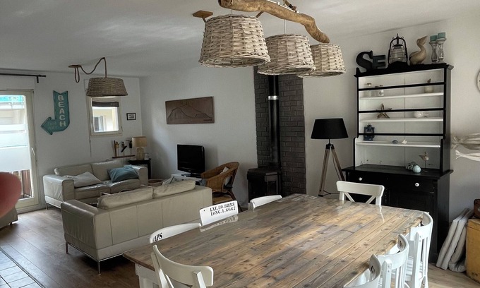 Wissant House | Wissant Beachfront Retreat with Ocean View & Spa Amenities