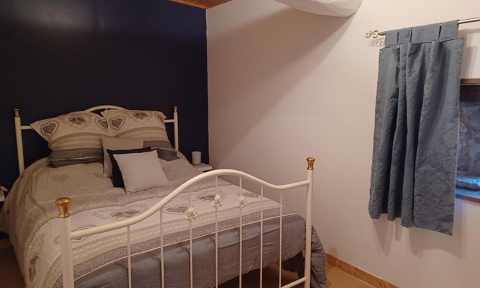 Chaunay House | Discover Wisteria Cottage: Oceanfront Bliss Awaits You