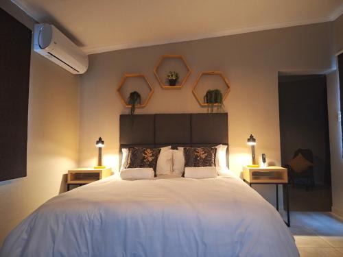 Westdene Apartment | Wisteria Cottages: Family-Friendly Retreat with 4-Star Comfort