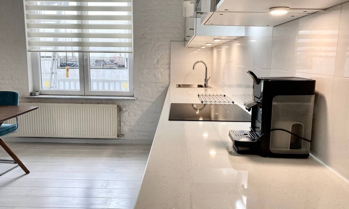 Brussels Apartment | White II: Family-Friendly Hotel Near Metro with Spa Access
