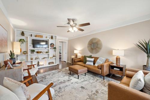 Deer Park House | Family-Friendly 4-Bedroom Home with Arcade in Deer Park