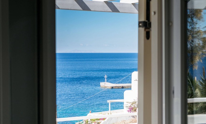 Tourlos House | Exceptional Oceanfront Suites at With-inn Mykonos