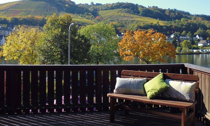 Zell Apartment | Relax with Terrace Views Overlooking the Moselle River