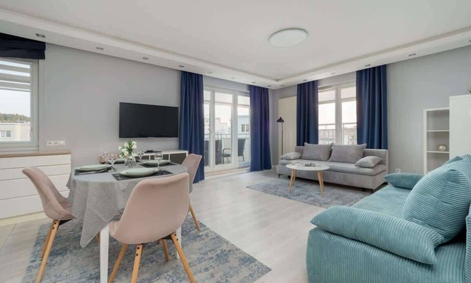 Gdynia Apartment | Wittekówny 6 | Spacious Apartment | Parking | Bath
