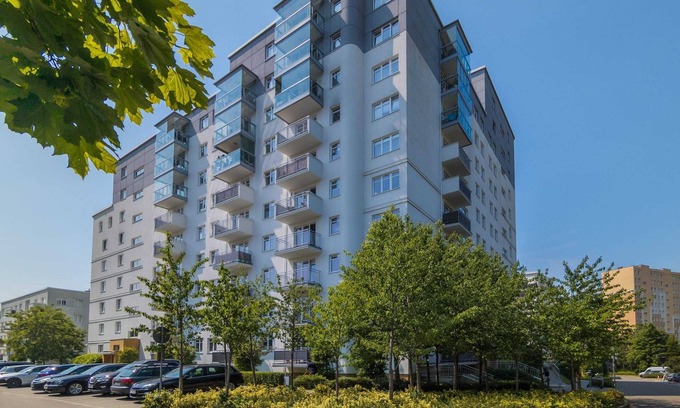 Gdynia Apartment | Bright Family Apartment in Gdynia with Balcony & Kitchen