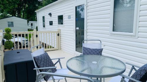 Berwick-upon-Tweed House | Family-Friendly WL56 Haven at Haggerston Castle Park