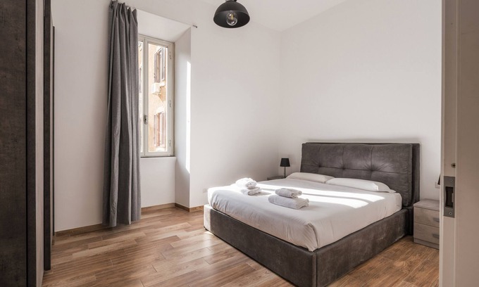 Vatican Apartment | Top-Rated WMR Apartment Steps from Vatican with Spa & Breakfast