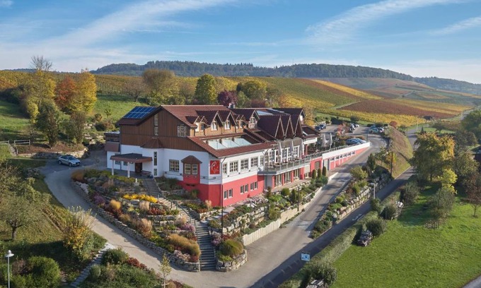 Flein Hotel | Discover Wo der Hahn kräht: Pet-Friendly Family Retreat
