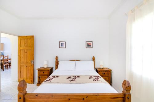 Calivigny Apartment | Discover Woburn Villas: 4-Star Oceanfront Family Escape