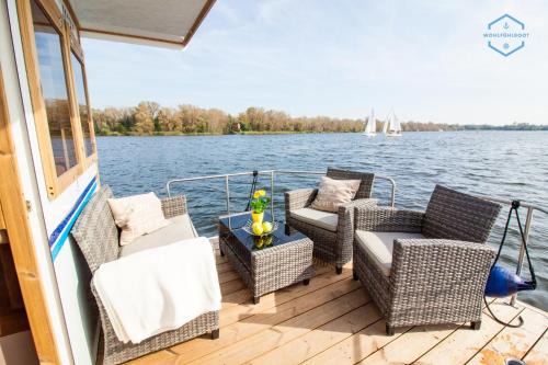 Bad Saarow Boat Rental | Experience the WOHLFÜHLBOOT Hausboot in Bad Saarow