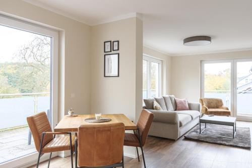 Lindlar Apartment | Discover Comfort at Wohnen am Schloßpark for Your Stay