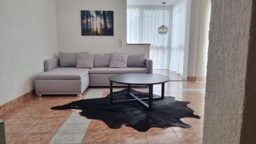 Schwoerstadt Apartment | Ideal Stay for Business Travelers and Weekend Visitors