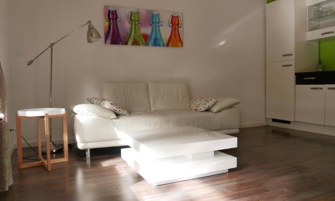 Wermelskirchen Apartment | Relaxing Getaway at Wohnen bei Anke with Hot Tub & Breakfast
