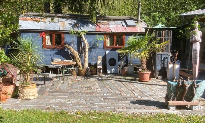 Bad Waldsee House | Unique Stay in a Historic Circus Wagon – Rated 9/10