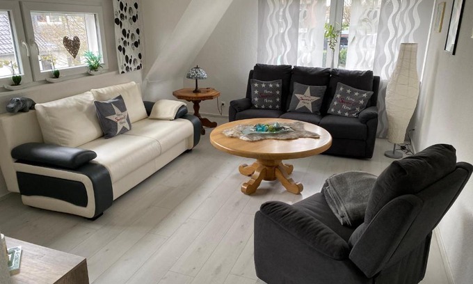 Rheindahlen-Land Apartment | Family-Friendly Stay Near Nordpark - Rated 8.8/10