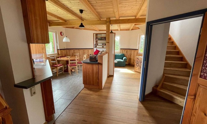 Wokuhl-Dabelow House | Experience Wohnturm am Waldesrand: Family-Friendly Retreat