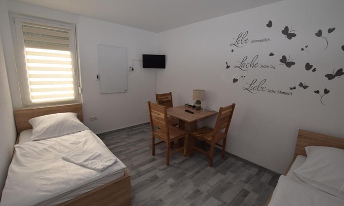 Neckarvorstadt Apartment | Family-Friendly Wohnung Bad Cannstadt for Memorable Stays