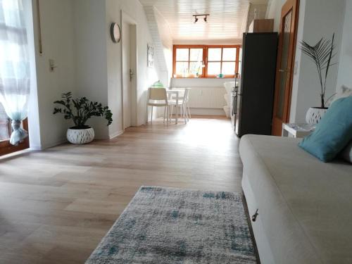 Kumhausen Apartment | Discover Wohnung Elli: Family & Pet-Friendly Retreat