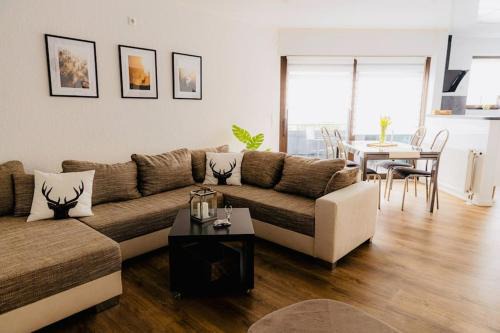 Neu-Anspach Apartment | Comfortable Wohnung Hirschhöhe: Family-Friendly Retreat