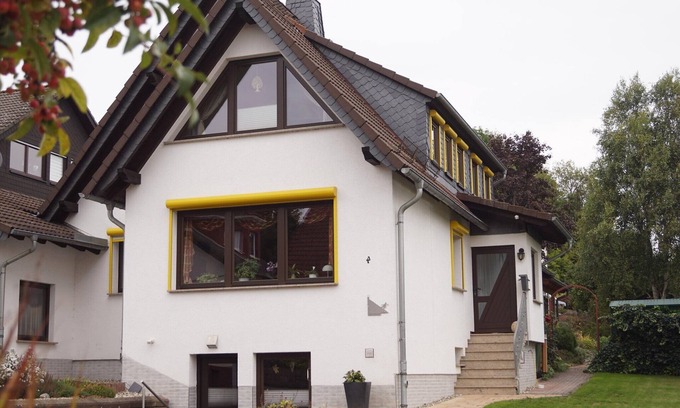 Frankenberg Apartment | Cozy Apartment in Frankenberg with Pool and Breakfast