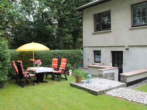 Kroepelin Apartment | Cozy Apartment in Kröpelin with Barbecue & Family-Friendly