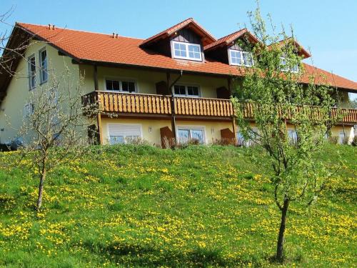 Rotthalmuenster Apartment | Inviting Apartment in Rotthalmünster with Garden & Parking