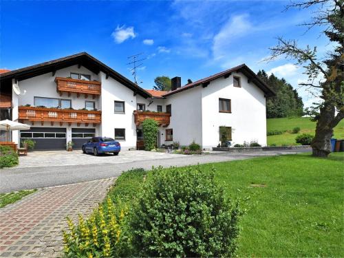 Sonnen Apartment | Cozy Apartment in Bavarian Forest with Family-Friendly Amenities