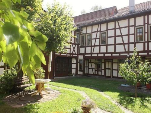 Tabarz House | Cozy Apartment in Tabarz, Thuringia by the Forest