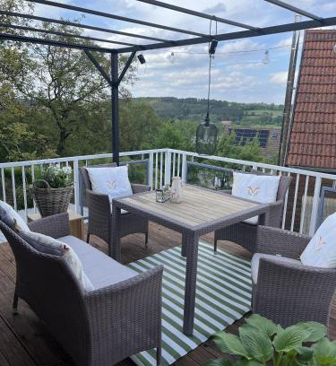 Absberg Apartment | Inviting Apartment with Rooftop Terrace and Child-Friendly Amenities