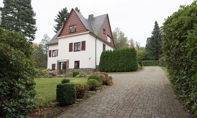 Pockau-Lengefeld Apartment | Inviting Apartment with Pool and Family-Friendly Amenities