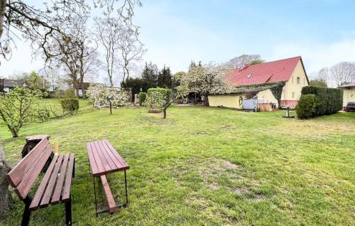 Schmachtenhagen Apartment | Family-Friendly Retreat at Wohnung Nordwestuckermark
