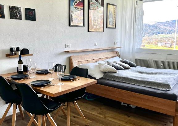 Strobl Apartment | Scenic Wolfgangsee Seeblickplatzl: Guest Rated 9.6/10