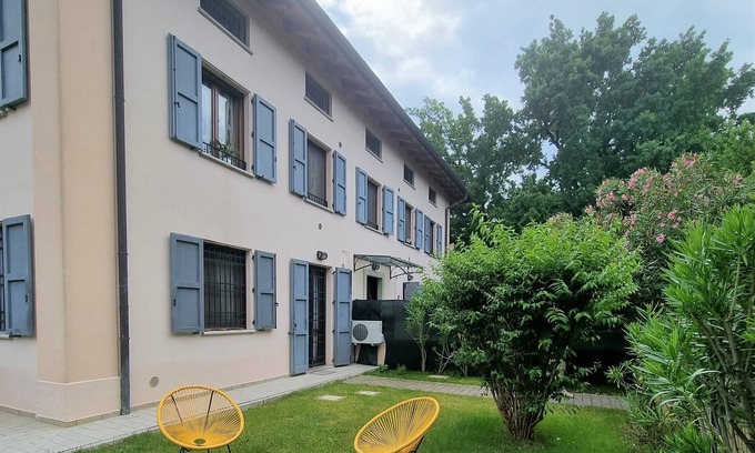 San Giovanni in Persiceto House | Cozy Apartment with Garden & Private Parking in Prime Location