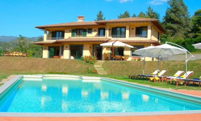 Castelnuovo di Garfagnana Villa | Exclusive Villa Retreat with Private Pool & Hot Tub