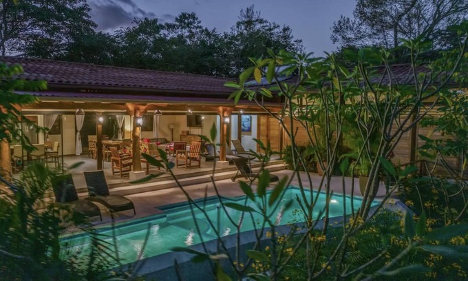 Nosara Villa | Inviting GBC Retreat with Infinity Pool Just Minutes from Surf