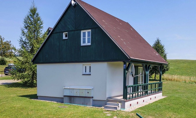 Rudnik House | Relaxing Private Villa for 8 with Pool and WiFi