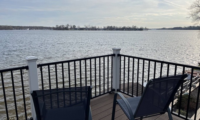 Middleville House | Idyllic 4-Bedroom Waterfront Retreat on Gun Lake