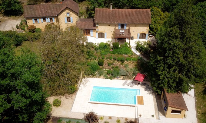 Saint-Andre-dAllas House | Elegant 4-Bedroom Perigordine House with Heated Pool