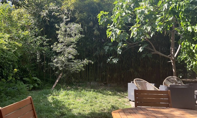 Louis Bertrand-Mirabeau-Semard House | Rare House with Garden - Perfect for Paris OG 2024!