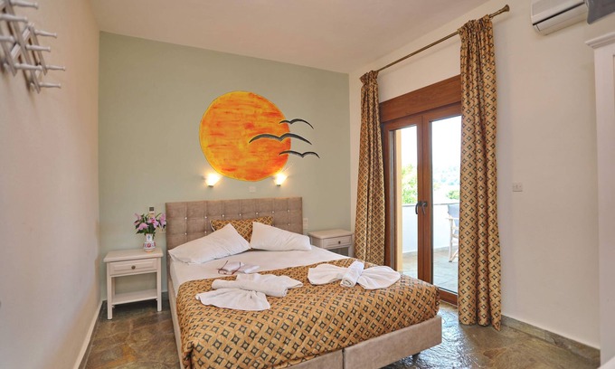 Panormos Apartment | Cozy Apartments Just Steps from the Seafront