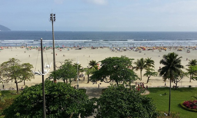 Gonzaga Apartment | Beachfront 3-Bedroom Apartment with Ocean View & Spa