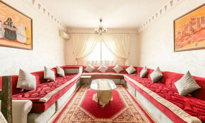 Camp El Ghoul Apartment | Cozy City Center Apartment for Families in Marrakech