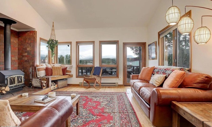Fraser House | Wonderful Fraser 2 bedroom, pet friendly, large yard
