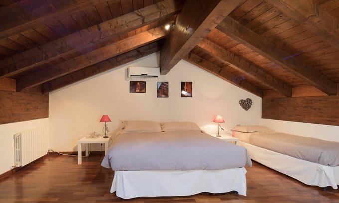 San Lazzaro di Savena Other | Family-Friendly Farmhouse with Spa and Hot Tub Retreat
